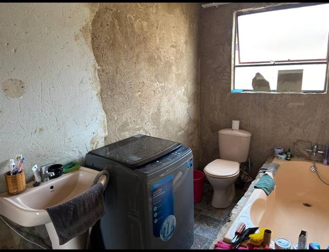 2 BEDROOM FREEHOLD FOR SALE IN SOSHANGUVE S